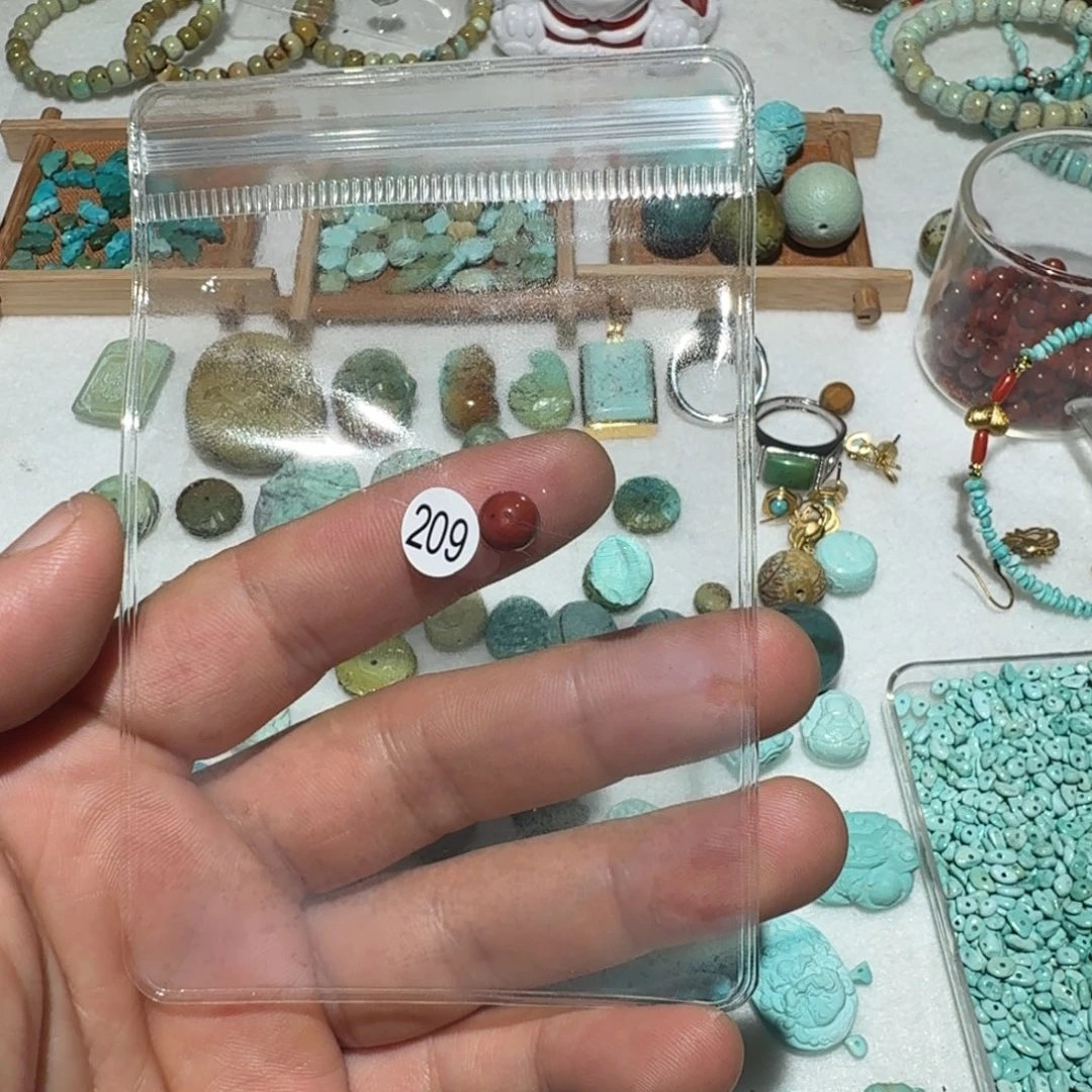 南红玛瑙未镶嵌珠宝奇石