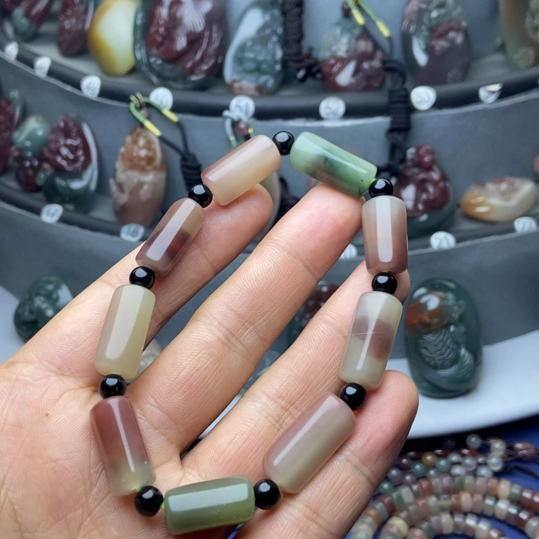 玛瑙/玉髓未镶嵌颈饰