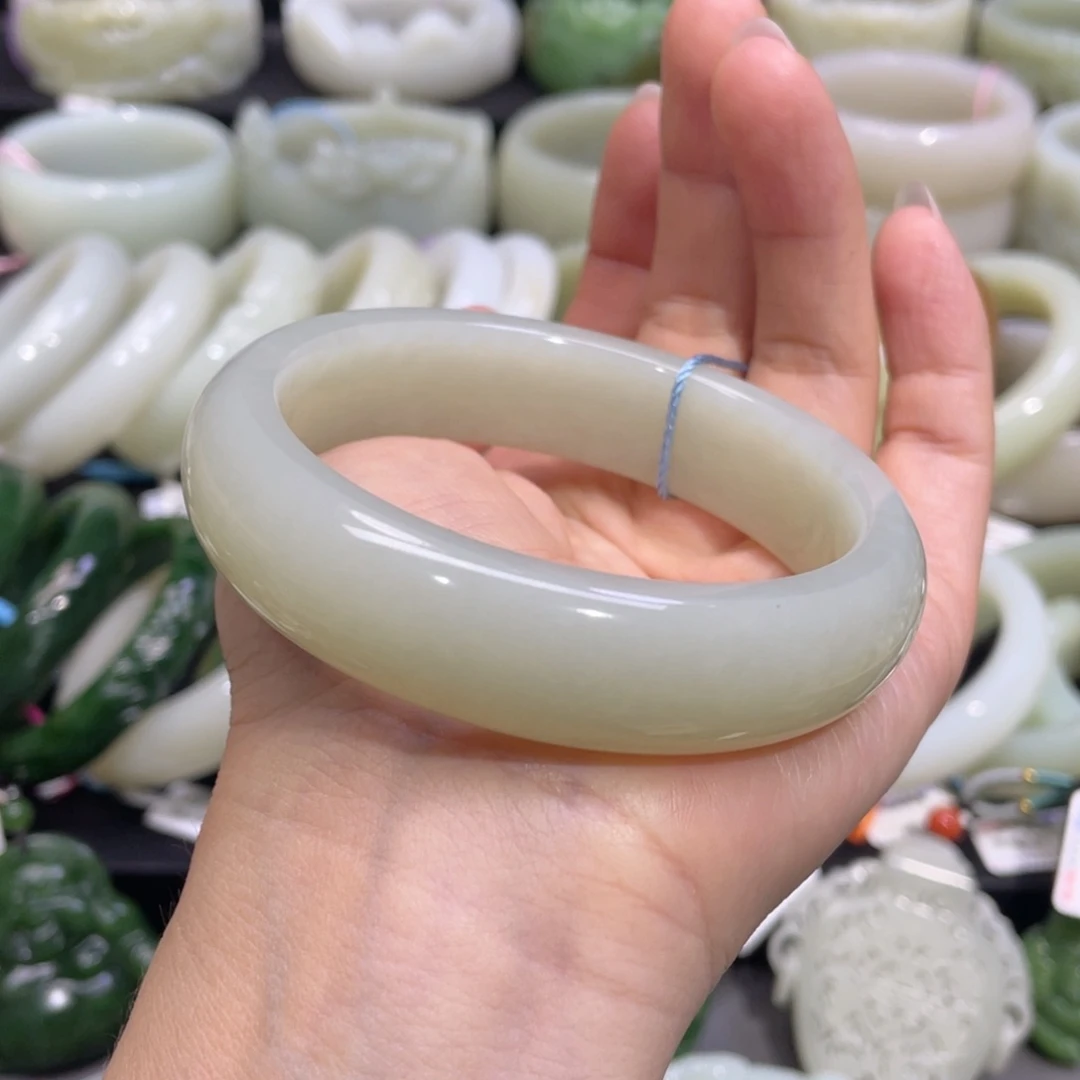 和田玉手镯未镶嵌27