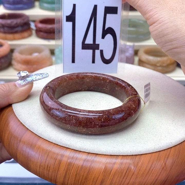 石英岩玉未镶嵌手镯