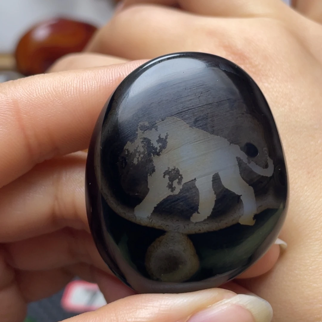 玛瑙/玉髓未镶嵌珠宝奇石