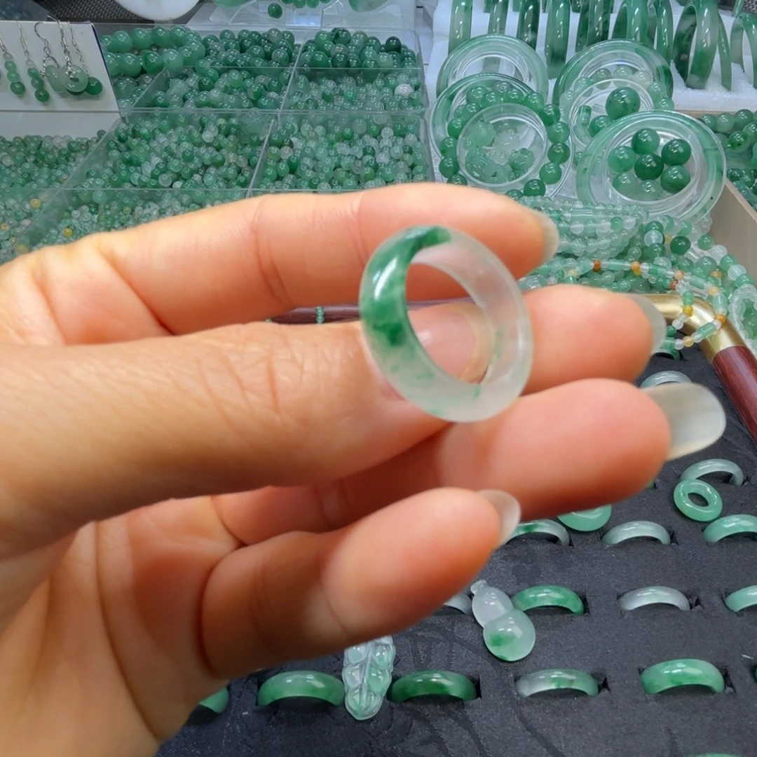 石英质玉（非洲翠）未镶嵌戒指  珠子  手镯白冰飘花戒指