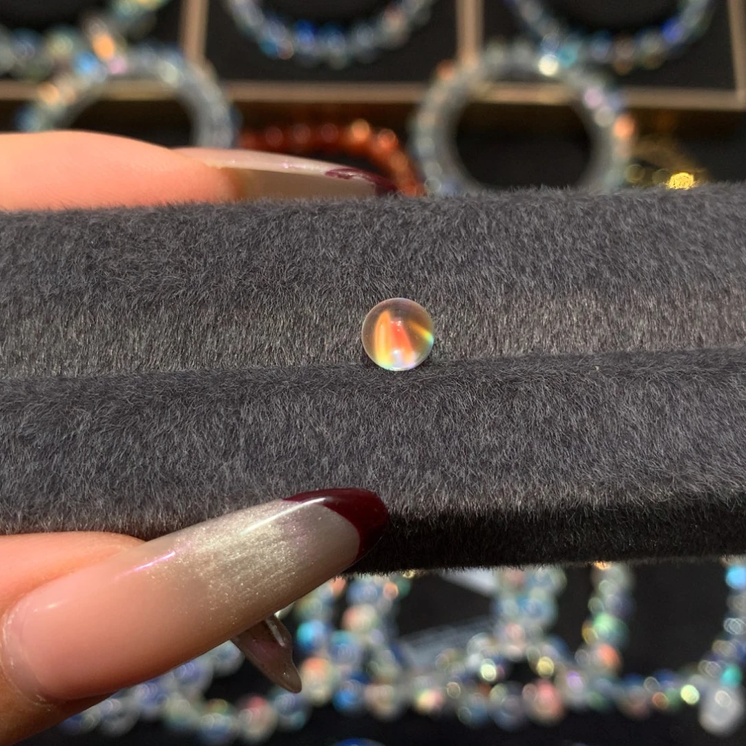 燕***子手串月光石未镶嵌单珠6.4左右