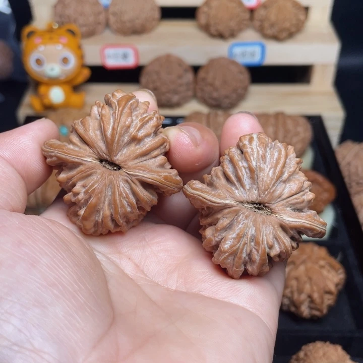 文玩核桃吊坠奋*四座楼43