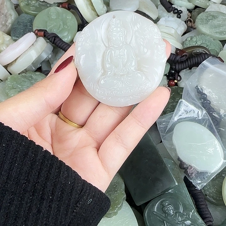 和田玉未镶嵌颈饰