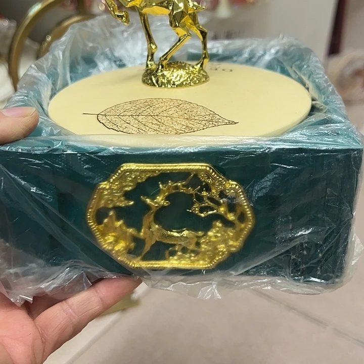 瓷片瑕。。。。。。。。。。。。。。。。。。