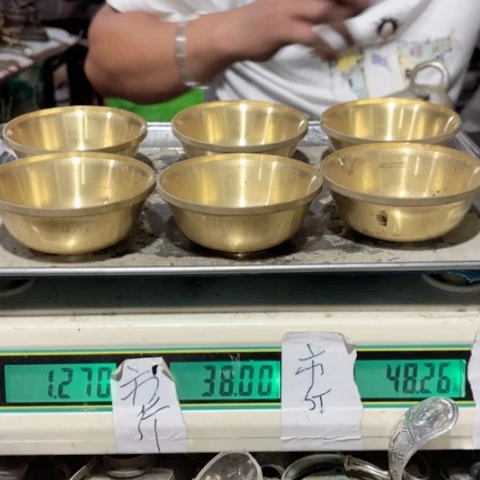 57700000000000000