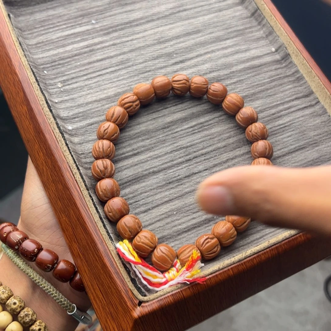 桃核手串//////////2