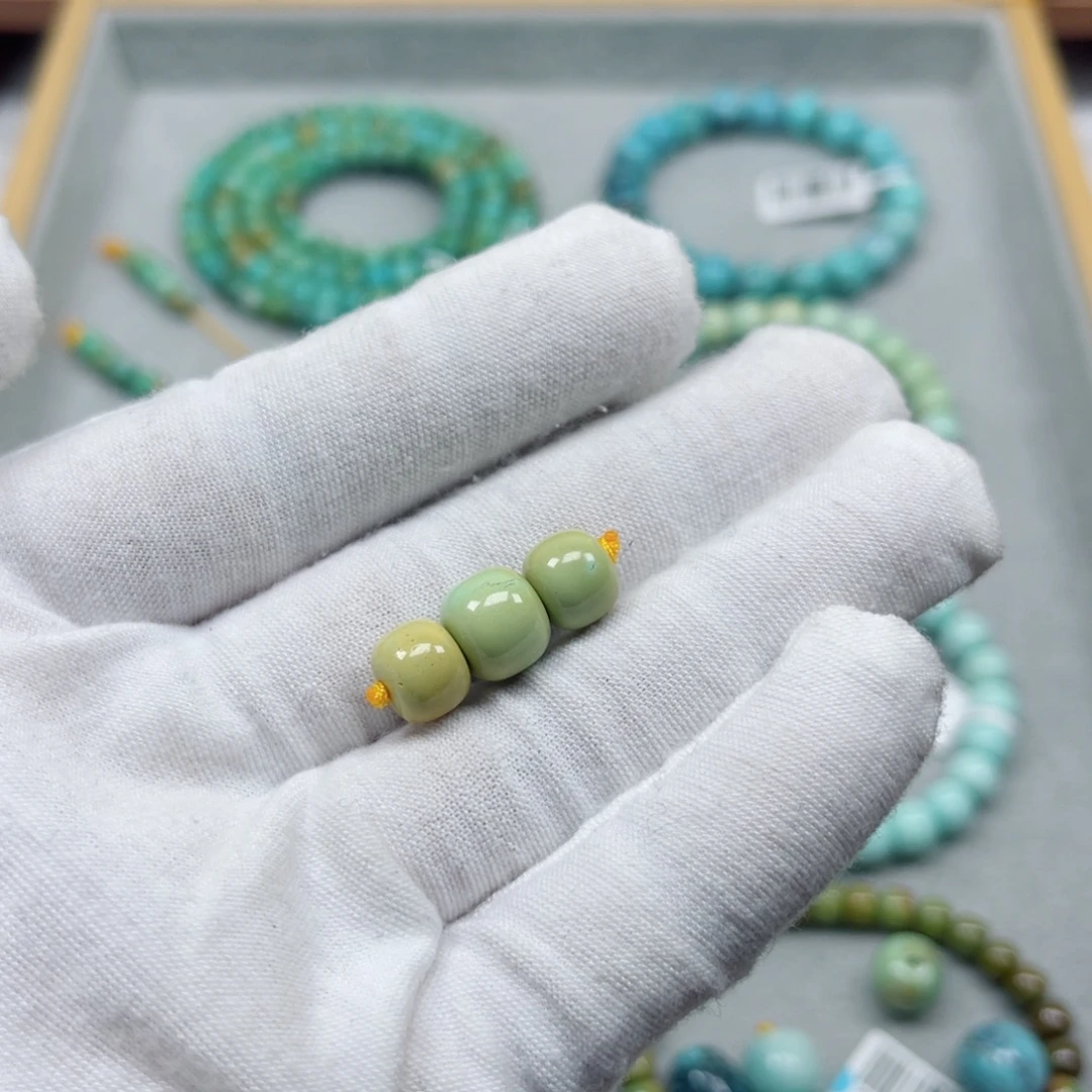 绿松石未镶嵌挂件