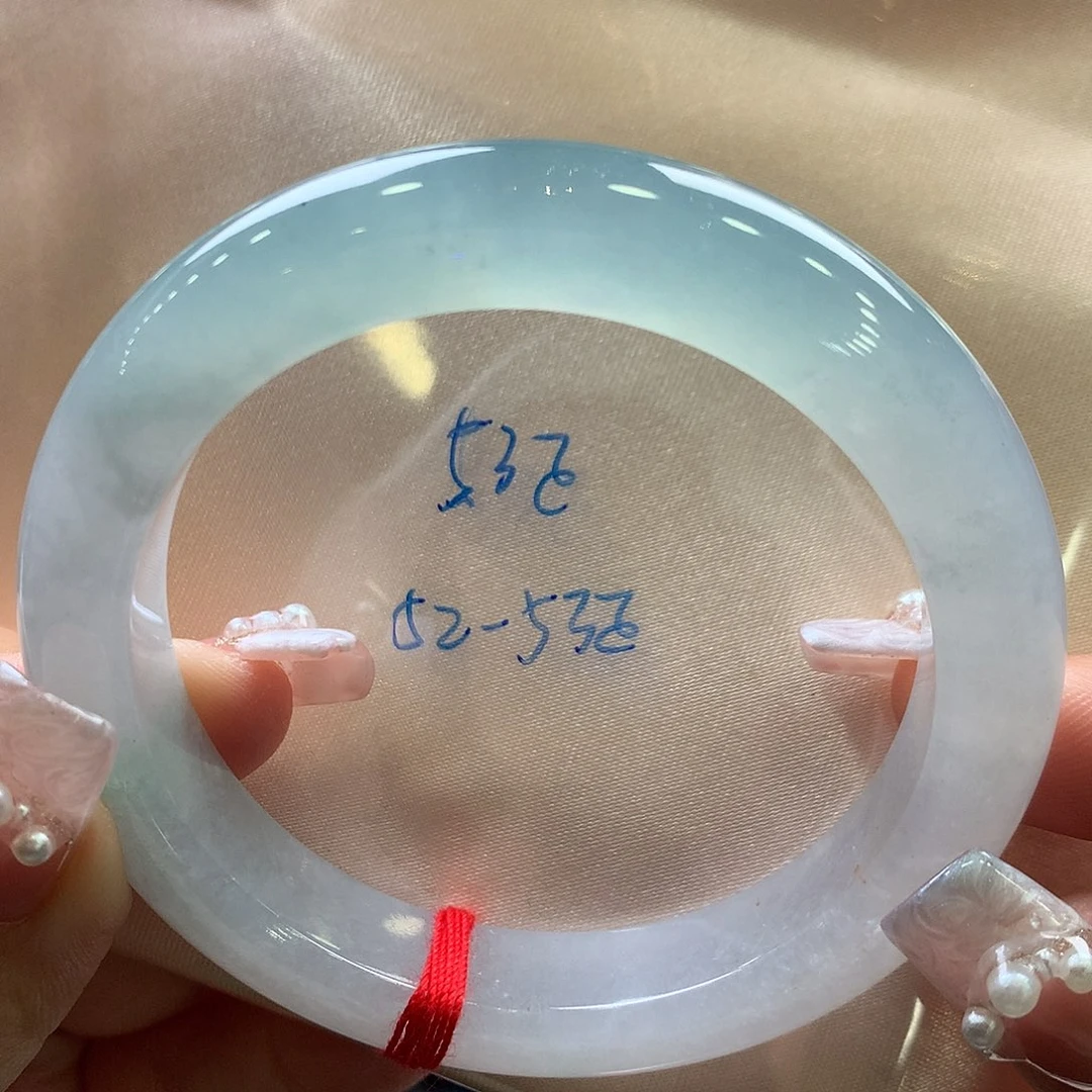 翡翠手镯未镶嵌53圆条