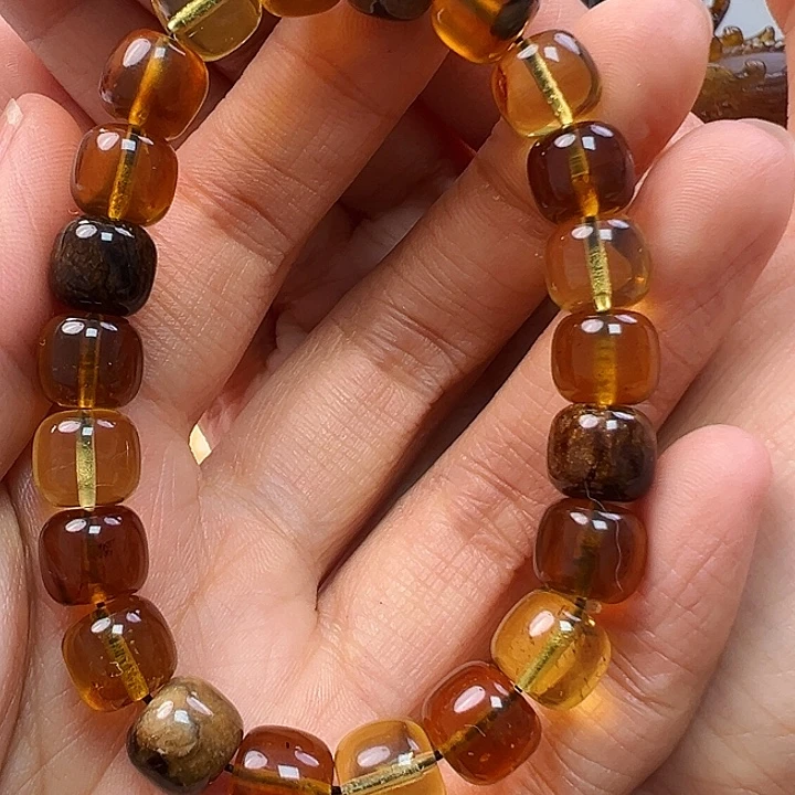 蜜蜡未镶嵌珠宝奇石