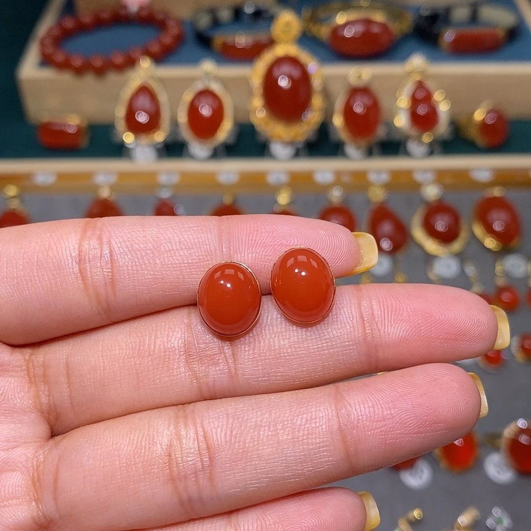 南红玛瑙18K金镶嵌耳饰