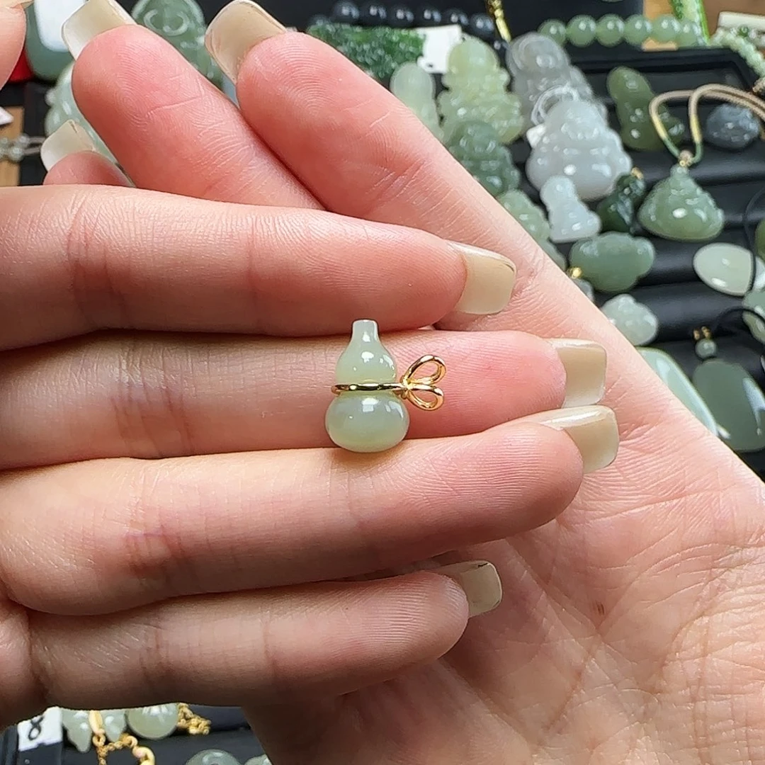 颈饰银S925镶嵌和田玉