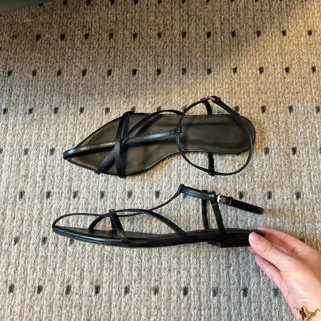 百搭真皮平底气质尖头凉鞋女夏季外出2025新款法式一字带凉拖