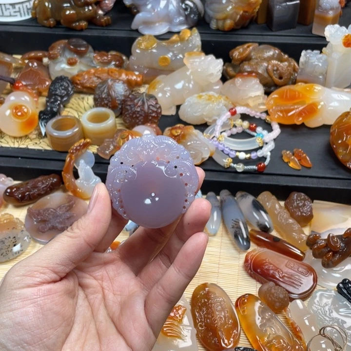 玛瑙/玉髓颈饰合金