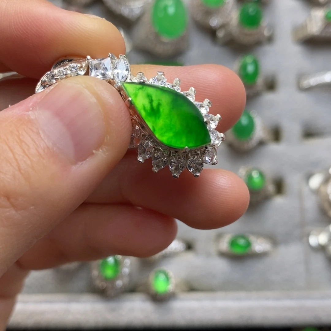 定制翡翠未镶嵌缅甸天然a货翡翠