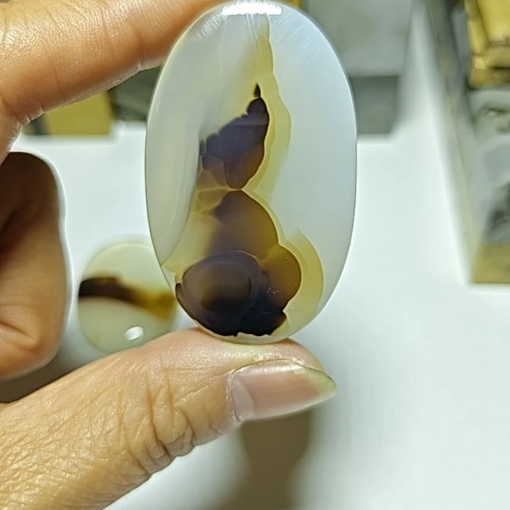 玛瑙/玉髓未镶嵌珠宝奇石