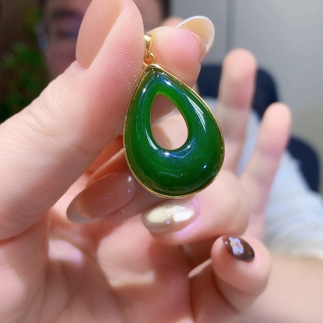 颈饰银S925镀金镶嵌和田玉（碧玉）