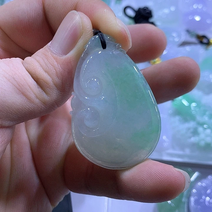 颈饰未镶嵌翡翠天然翡翠A货吊坠