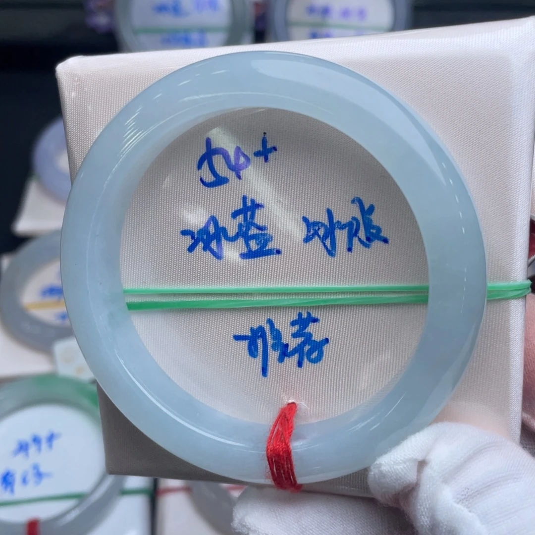 翡翠未镶嵌手镯翡翠手镯