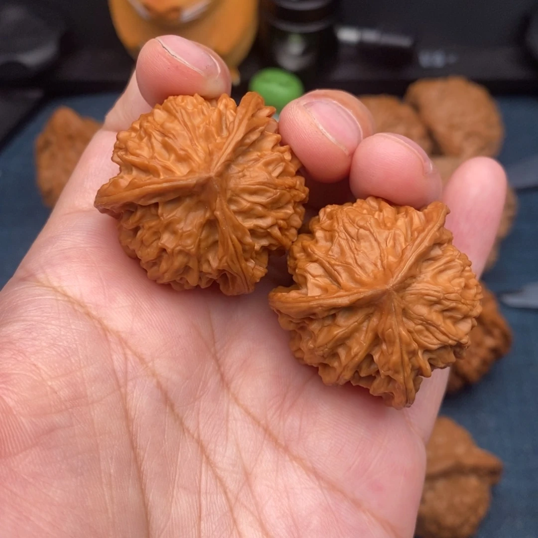 文玩核桃把件36盘山球奔全品