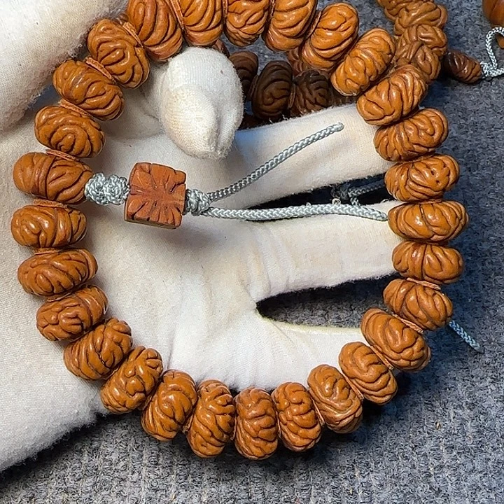 用***0全陈化老料把件串