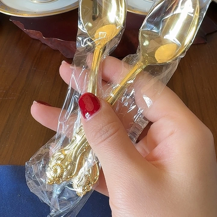 和***间CAA3701两只勺 空间专属