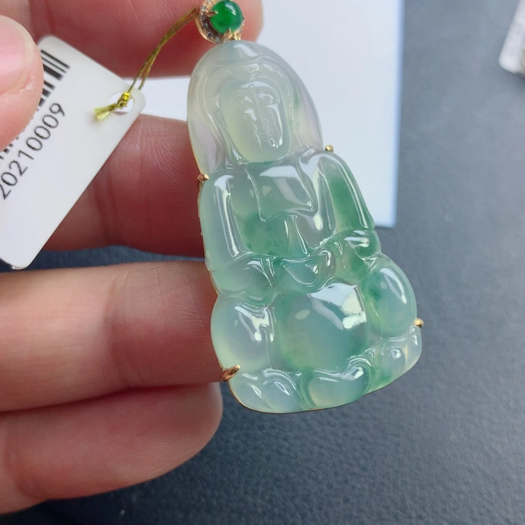 颈饰未镶嵌翡翠观音