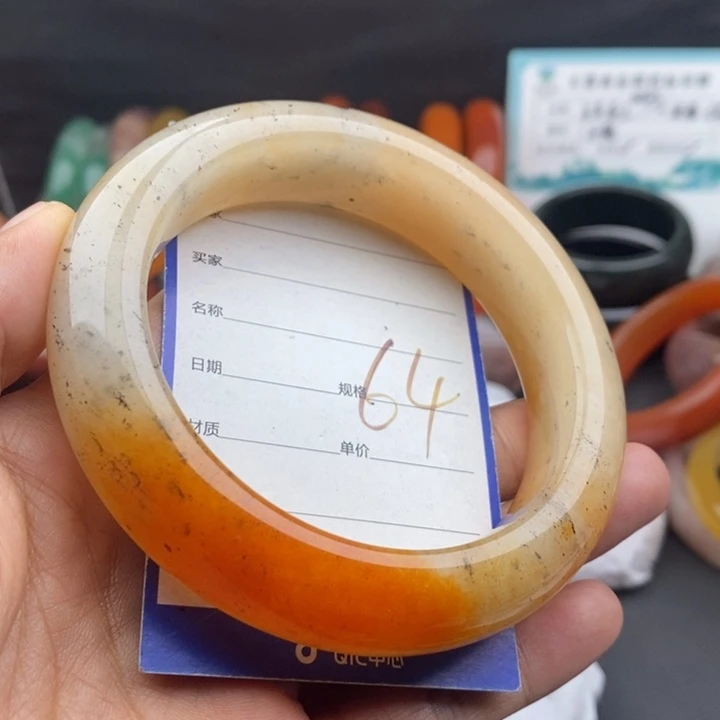 未镶嵌手镯石英质玉