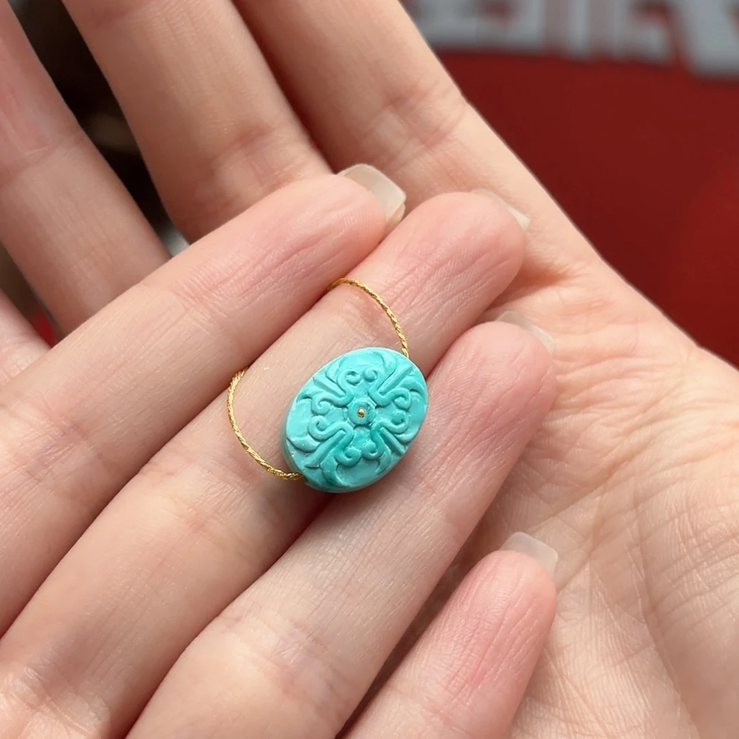 绿松石未镶嵌颈饰