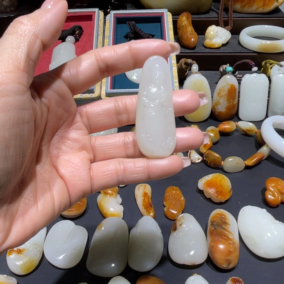 和田玉未镶嵌吊坠(不含链)