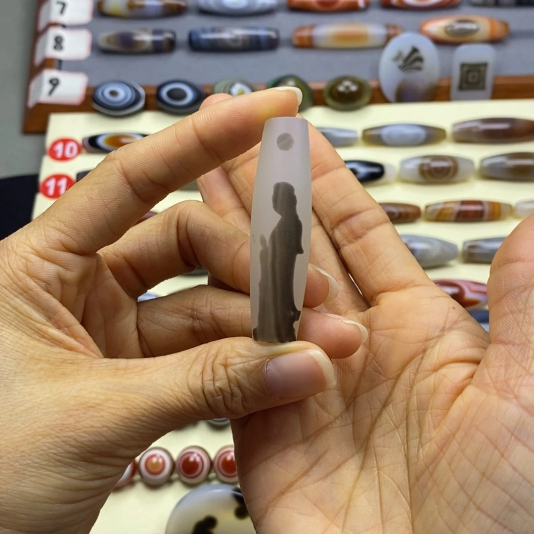 玛瑙/玉髓未镶嵌珠宝半成品У**！