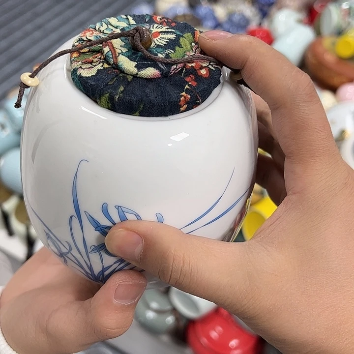 茶叶罐陶瓷家用储物罐瑕疵品介意勿拍