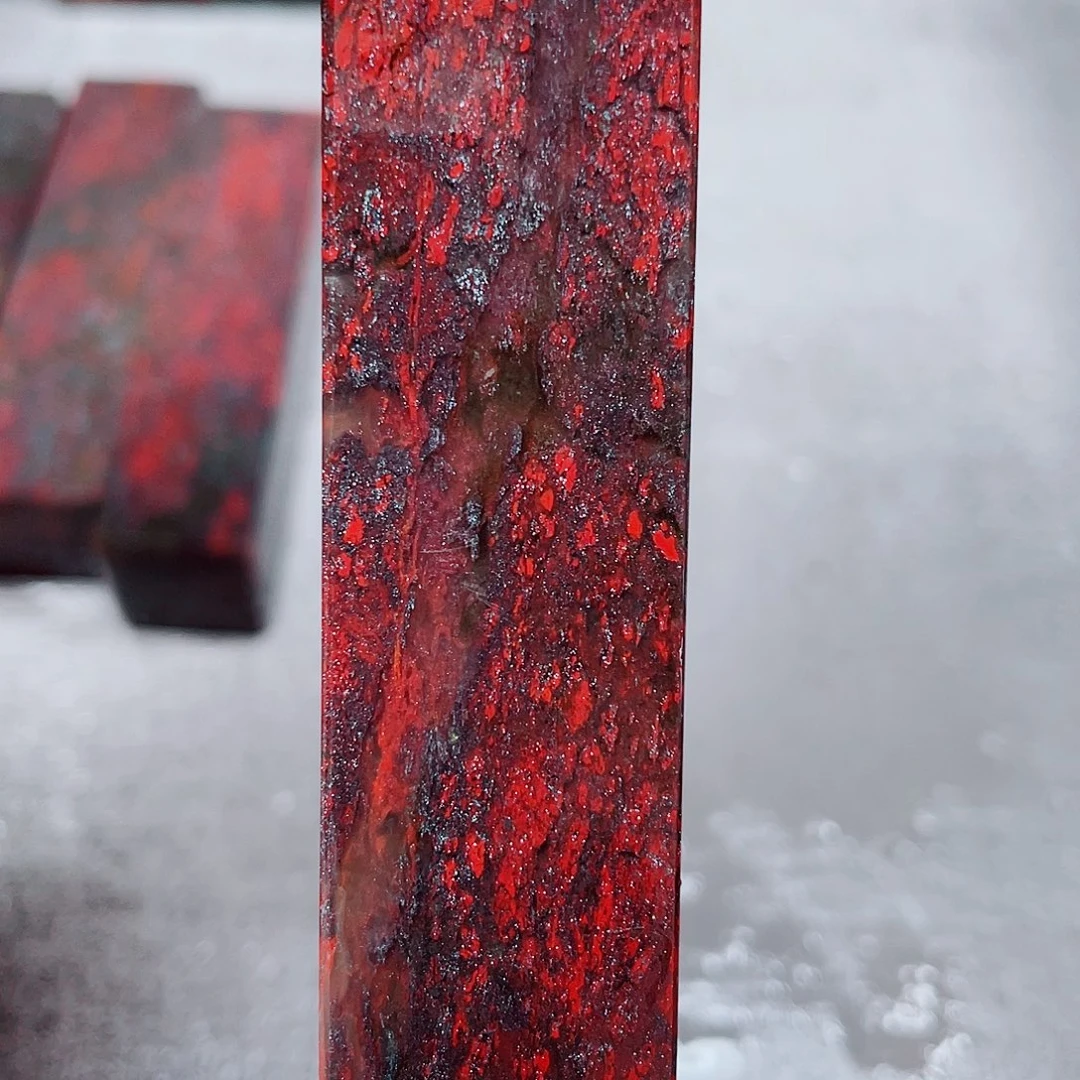 玉桂林鸡血玉印章镇尺2