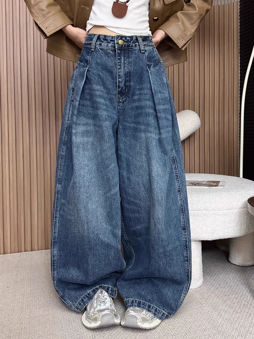 大码美式褶皱复古阔腿牛仔裤女设计感百搭垂感显瘦高腰拖地长裤子