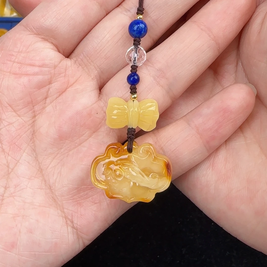 未镶嵌吊坠(赠链)蜜蜡