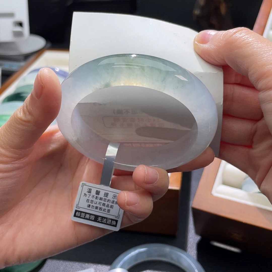 翡翠未镶嵌手镯55.7冰蓝紫飘花