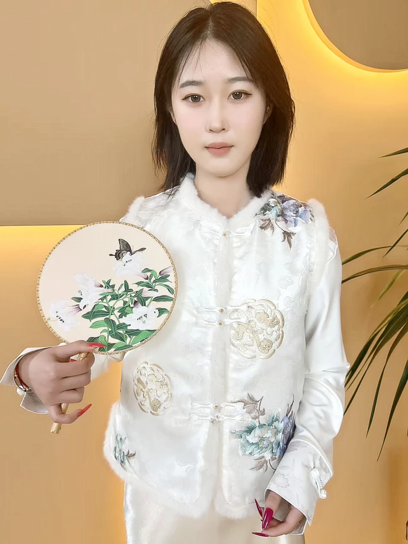 国风夹棉刺绣马甲，显瘦气质全拿捏女装