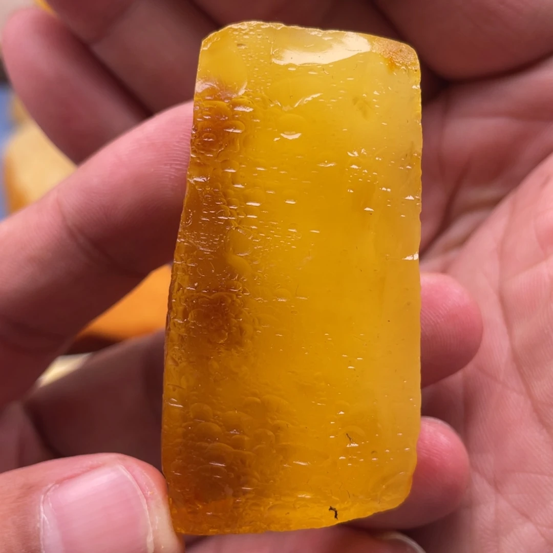 定制琥珀未镶嵌蜜蜡