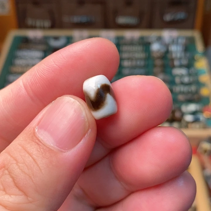 未镶嵌玛瑙/玉髓珠宝半成品