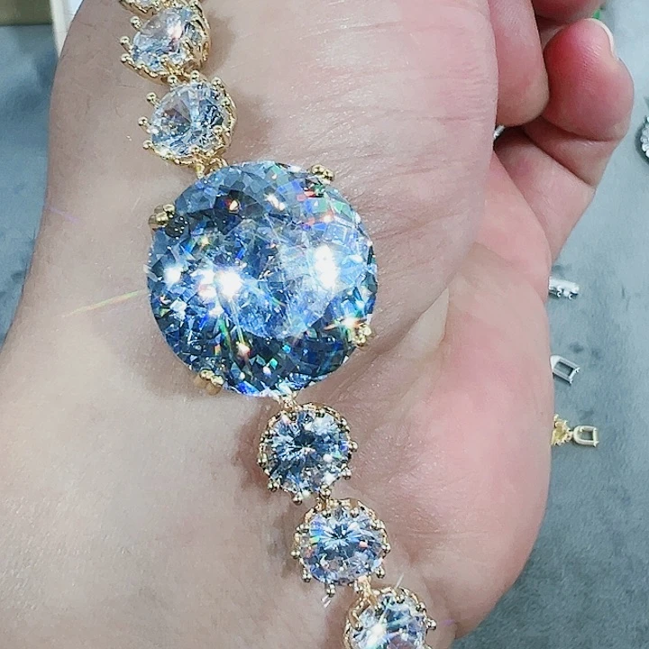 钨金无红宝蓝宝满钻镶嵌大宝贝