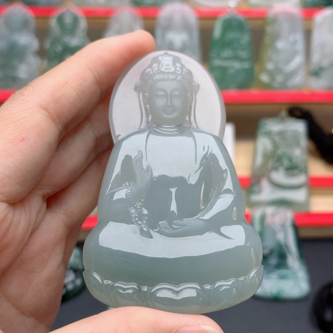 颈饰未镶嵌翡翠素衣