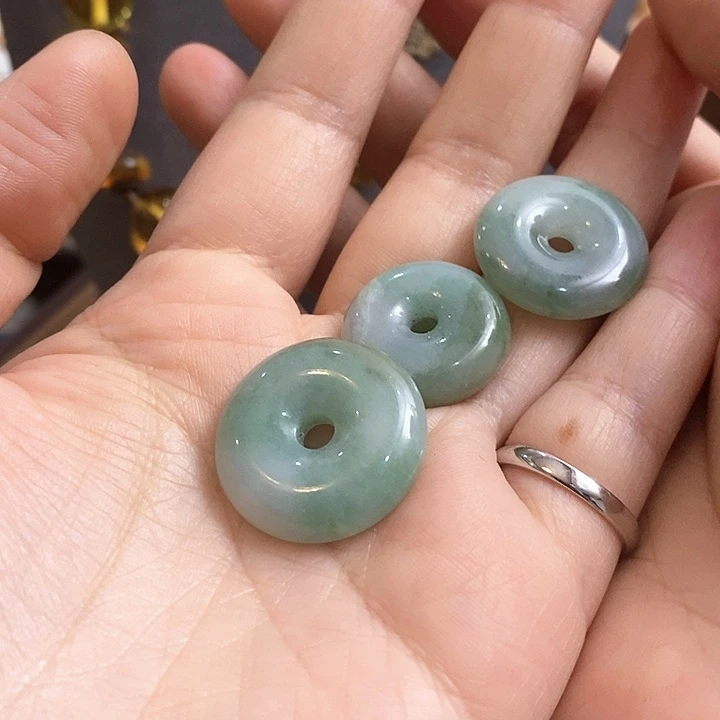 翡翠颈饰未镶嵌海**界原创设计