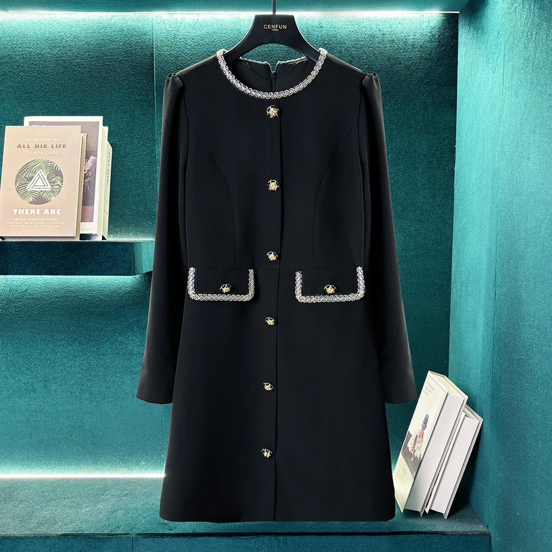 赫本风钉珠连衣裙中长款显瘦女神范通勤小黑裙E031150