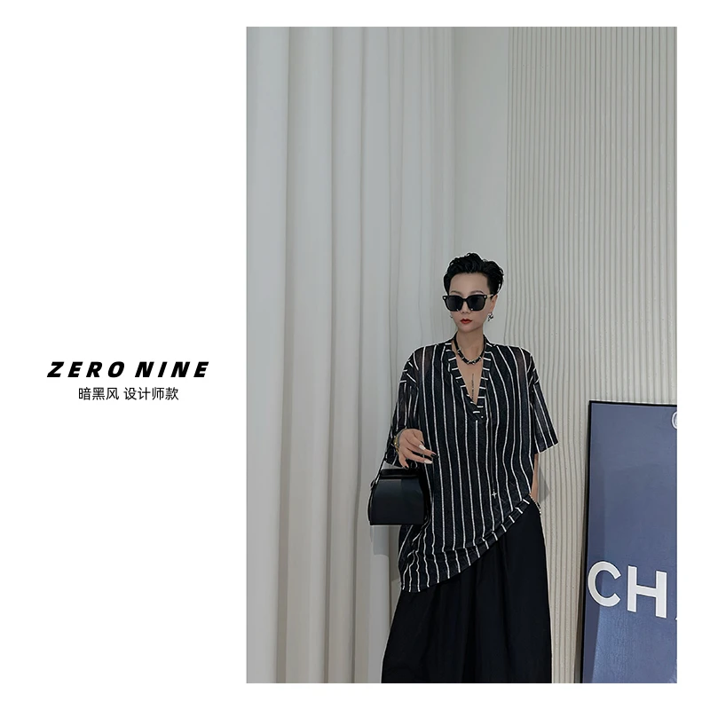 Dan Dan 宽松大版下身失踪条纹衬衫女