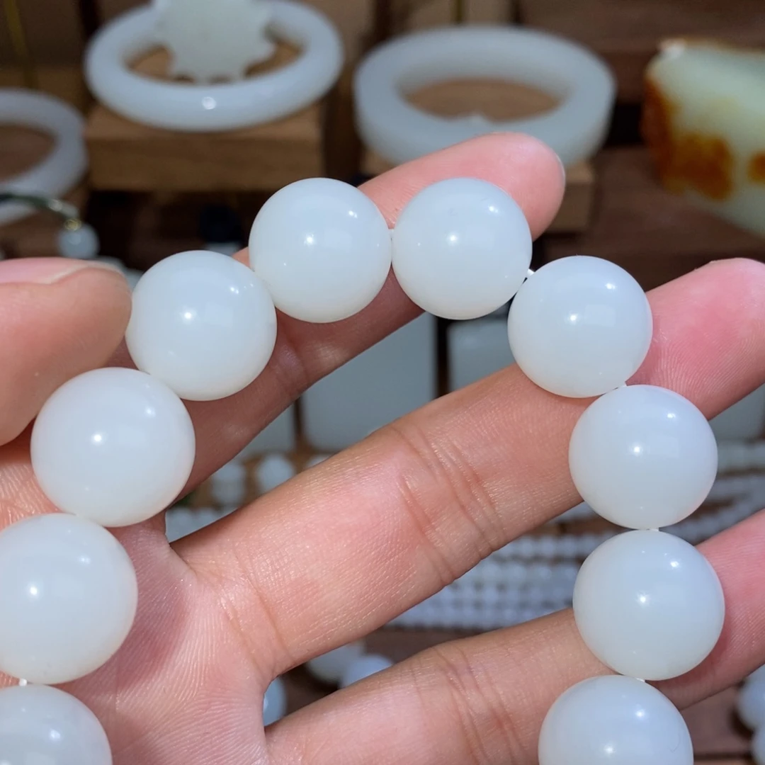 一***一和田玉（糖玉）未镶嵌手链