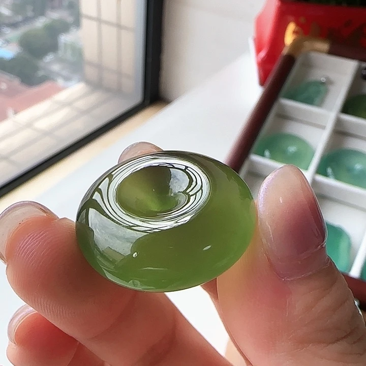 岫玉未镶嵌颈饰岫玉