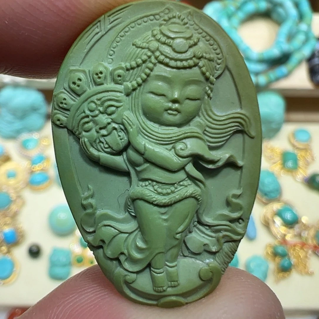 绿松石未镶嵌颈饰