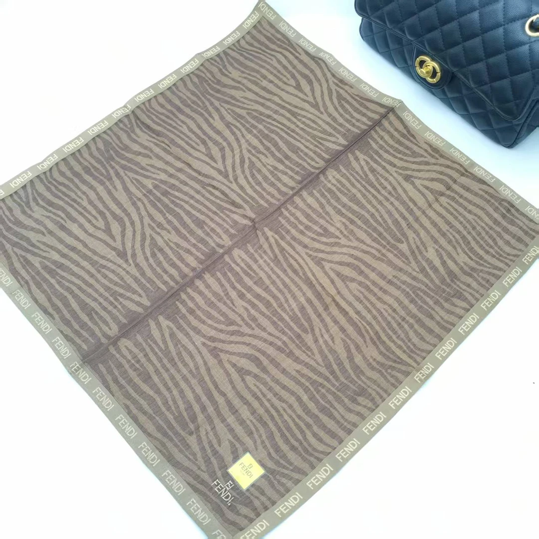 99新 FENDI/芬迪 海囤/芬迪/丝巾yy07698
