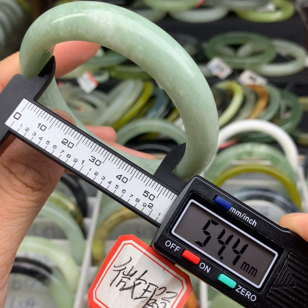 未镶嵌蛇纹石玉手镯603